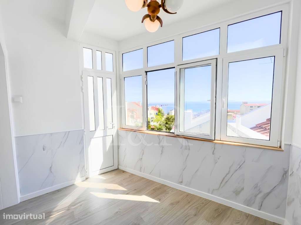 Apartamento T1 renovado com vista rio na Graça, Lisboa-13