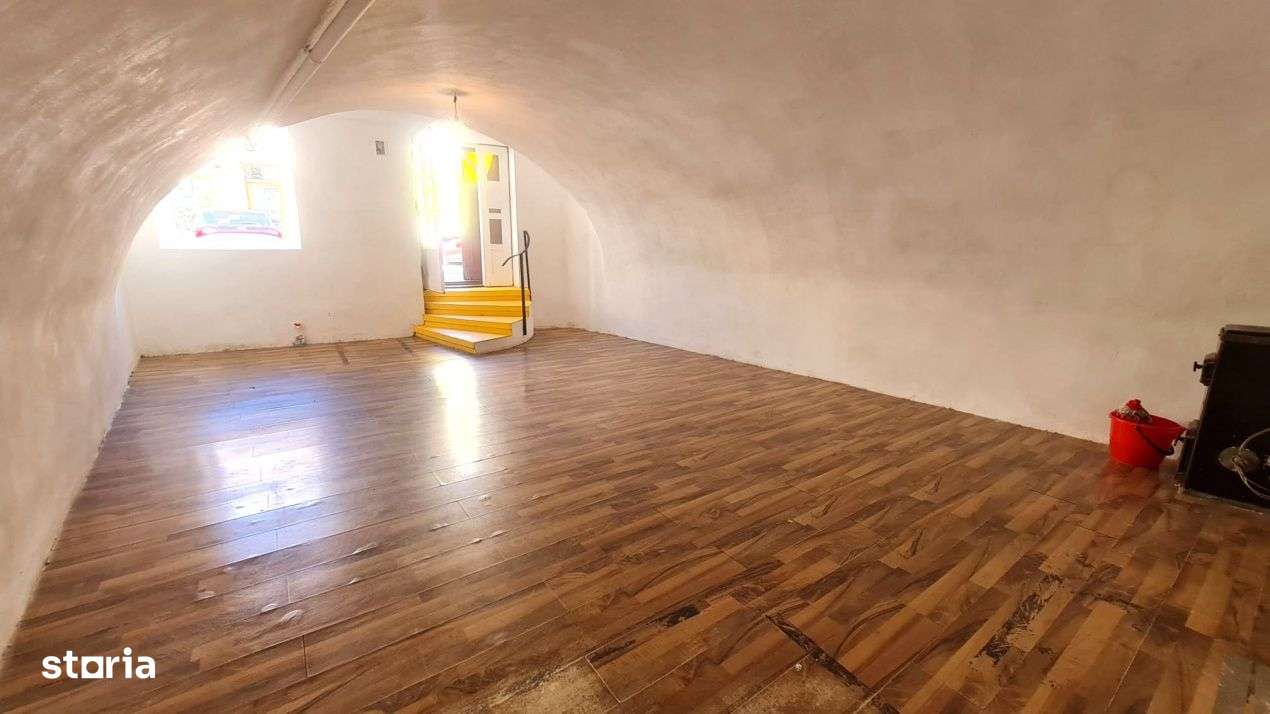 Spatiu comercial 40mp zona 9 Mai - Imagine principală: 3/9