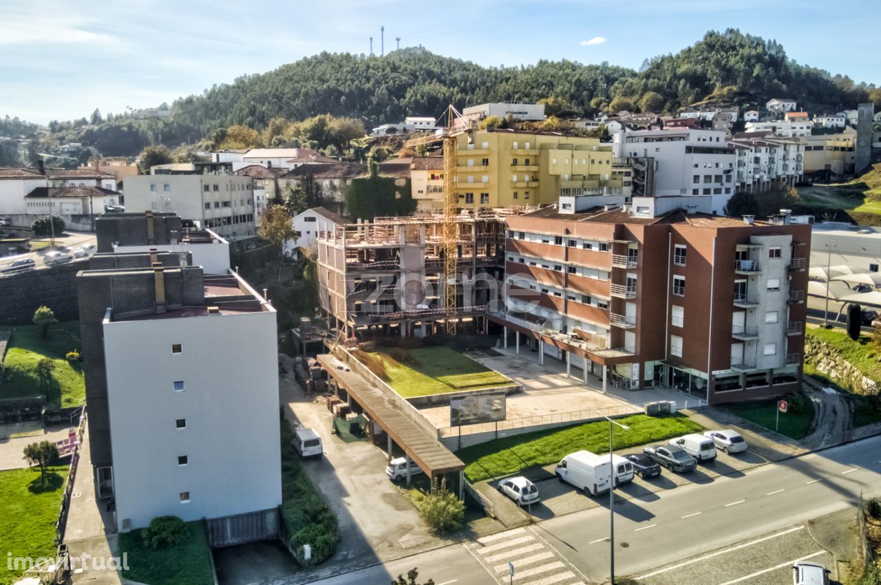 Apartamento T3 com garagem e churrasqueira em Vieira do Minho!