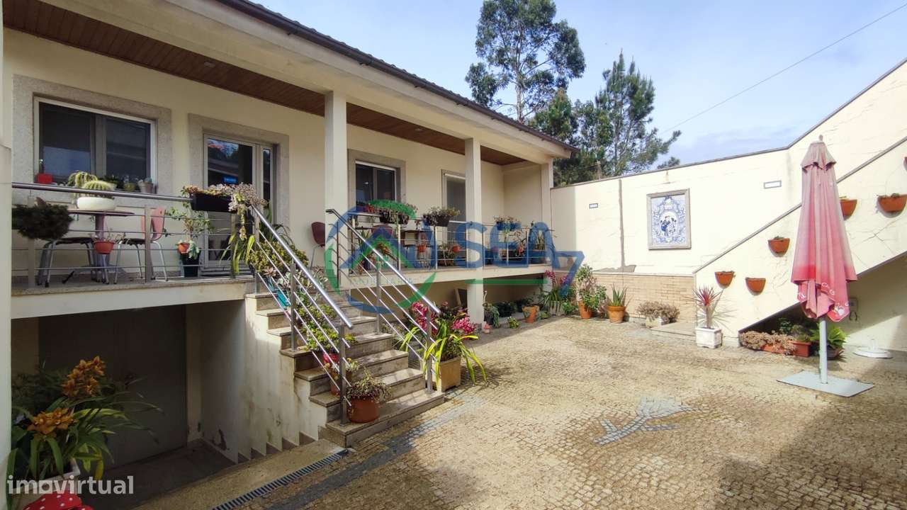 Moradia T2+1 I 2 Lojas I Anexo, Esposende-1