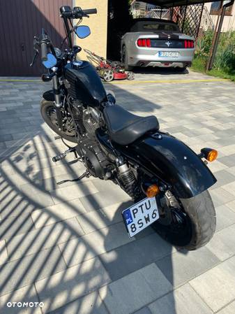Harley-Davidson Sportster Forty-Eight - 4