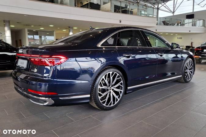 Audi A8 - 11