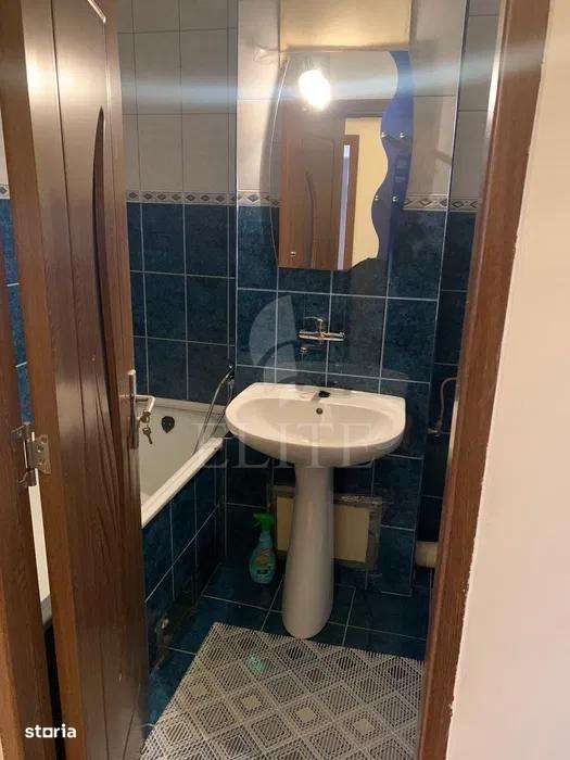 Apartament o camera în zona STRADA TEODOR MIHALI-3