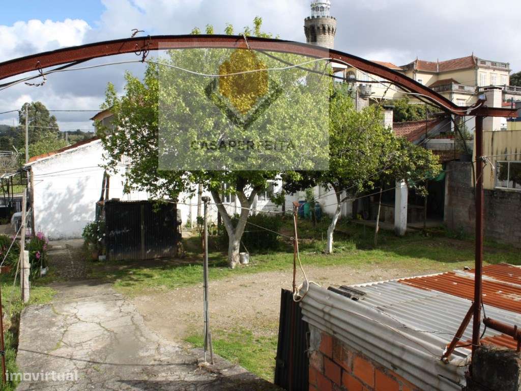 Terreno com frente para duas ruas - VILAR DO PARAÍSO - Grande imagem: 5/5