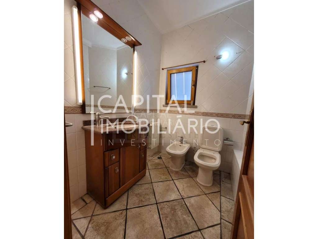 Moradia isolada V3+2 situada nas Caixas em Sesimbra com Piscina-20