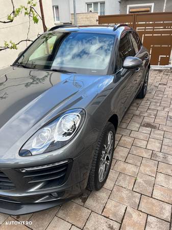 Porsche Macan Standard - 8