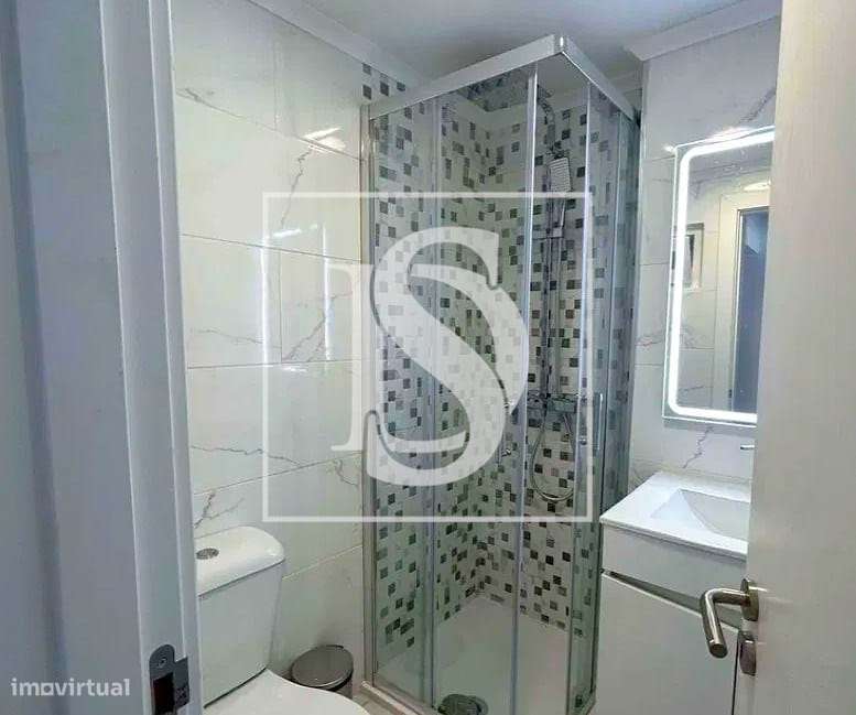 2 Moradias Térreas T9 unificadas na Ajuda - Grande imagem: 5/24