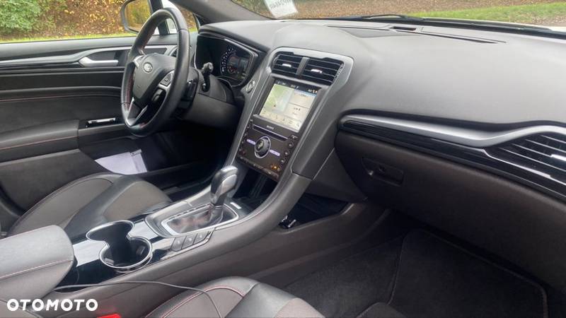 Ford Mondeo 2.0 TDCi ST-Line PowerShift - 23