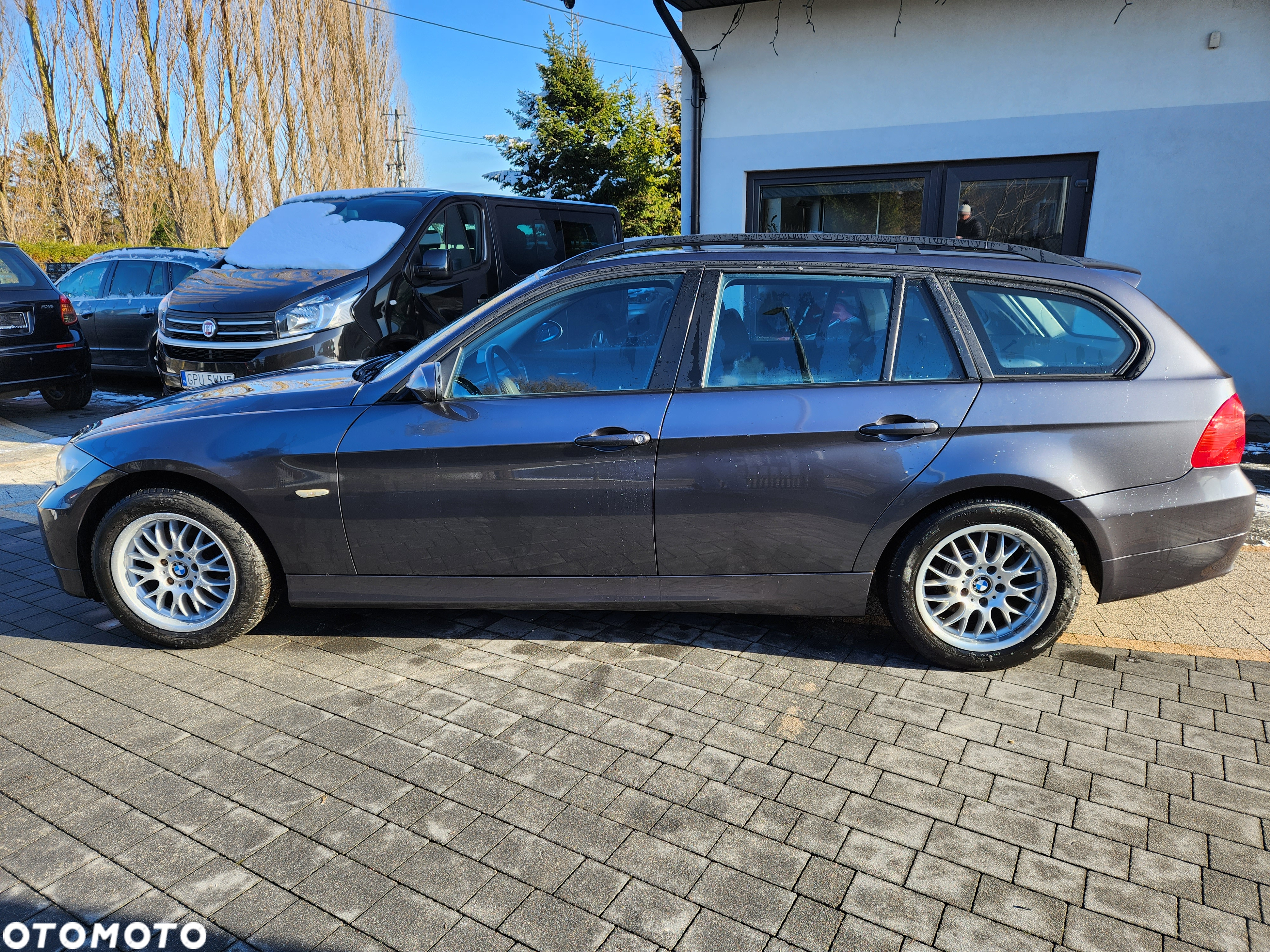 BMW Seria 3 320d DPF Touring - 8