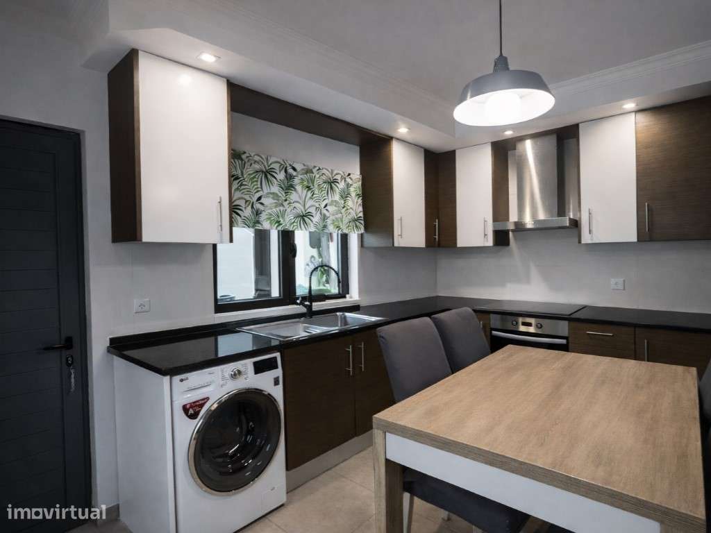 Moradia T3 Exclusiva com Suite Privativa, Logradouro Envolvente e G... - Grande imagem: 2/17