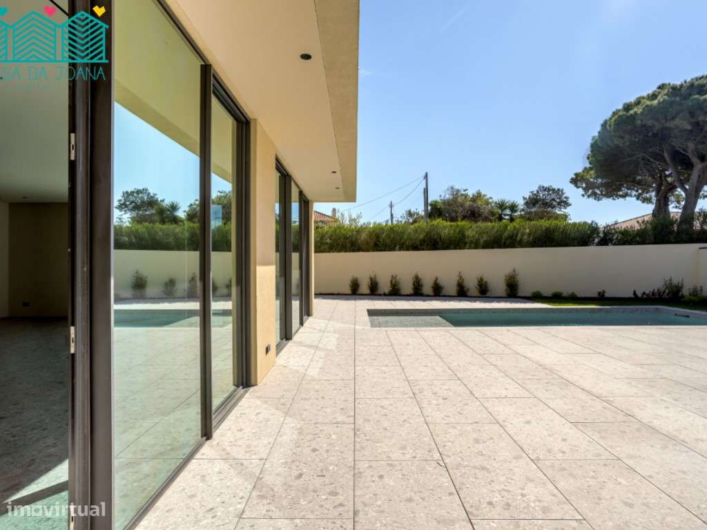 Moradia T5+1 com Piscina em Cascais-3