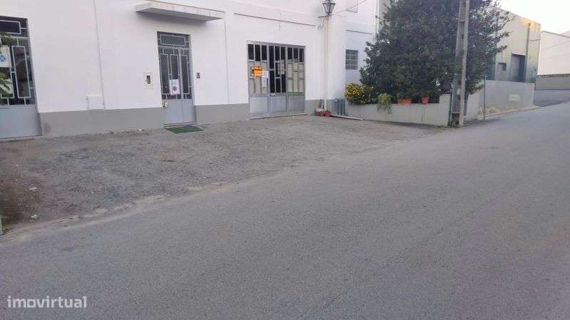 Armazém com 220 m2 - Grande imagem: 5/5