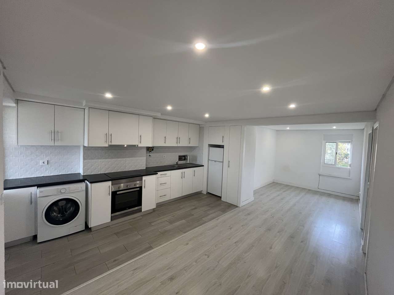 Arrendamento Olivais - APARTAMENTO RENOVADO - EXCELENTE LOCALIZAÇÃO - Grande imagem: 1/19