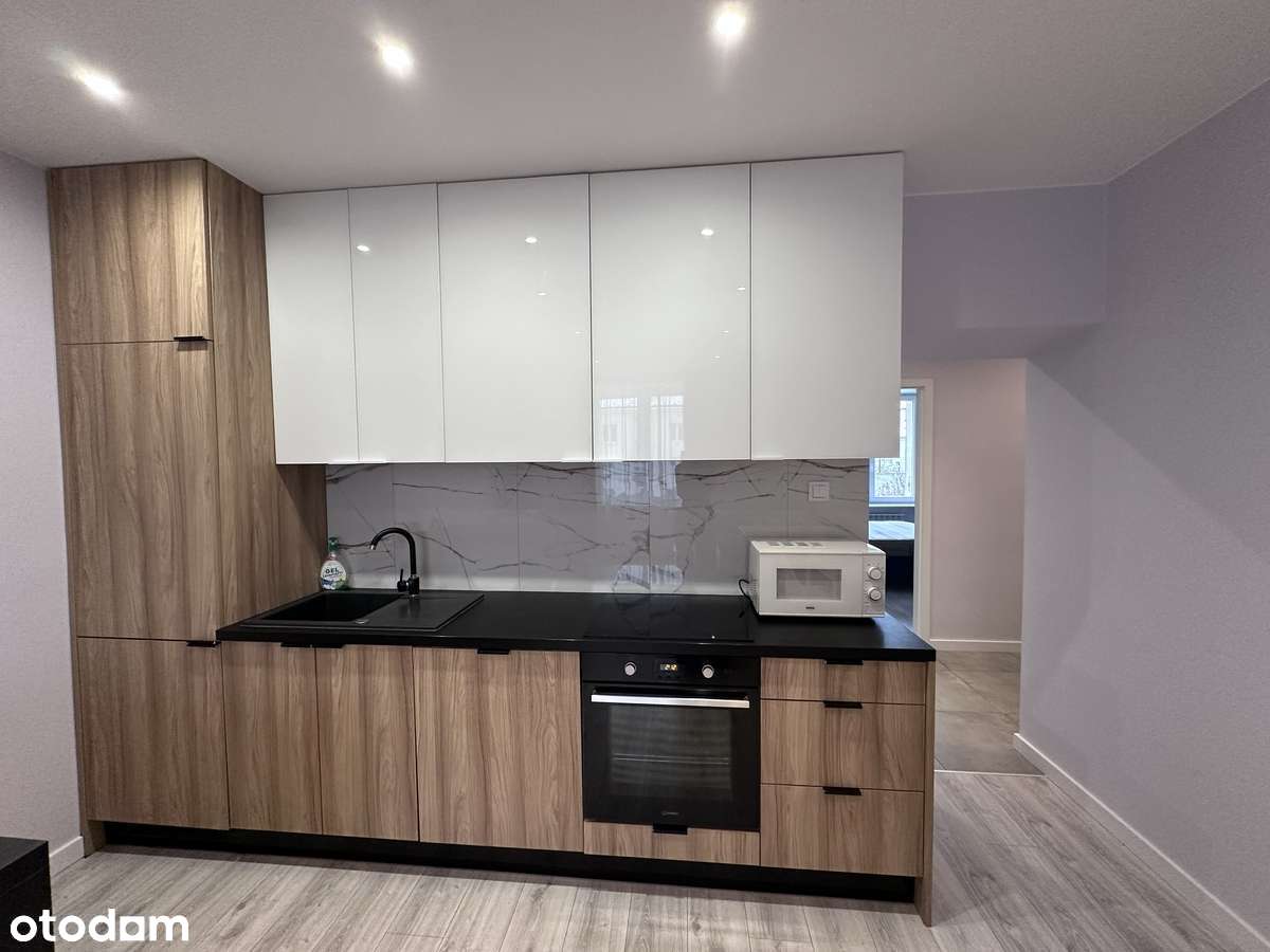 Przestronne mieszkanie w samym centrum - Pełny obrazek: 5/19