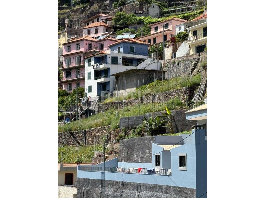 TERRENO COM 2110 m² | CAMINHO DO TERÇO (Cª LOBOS)-36