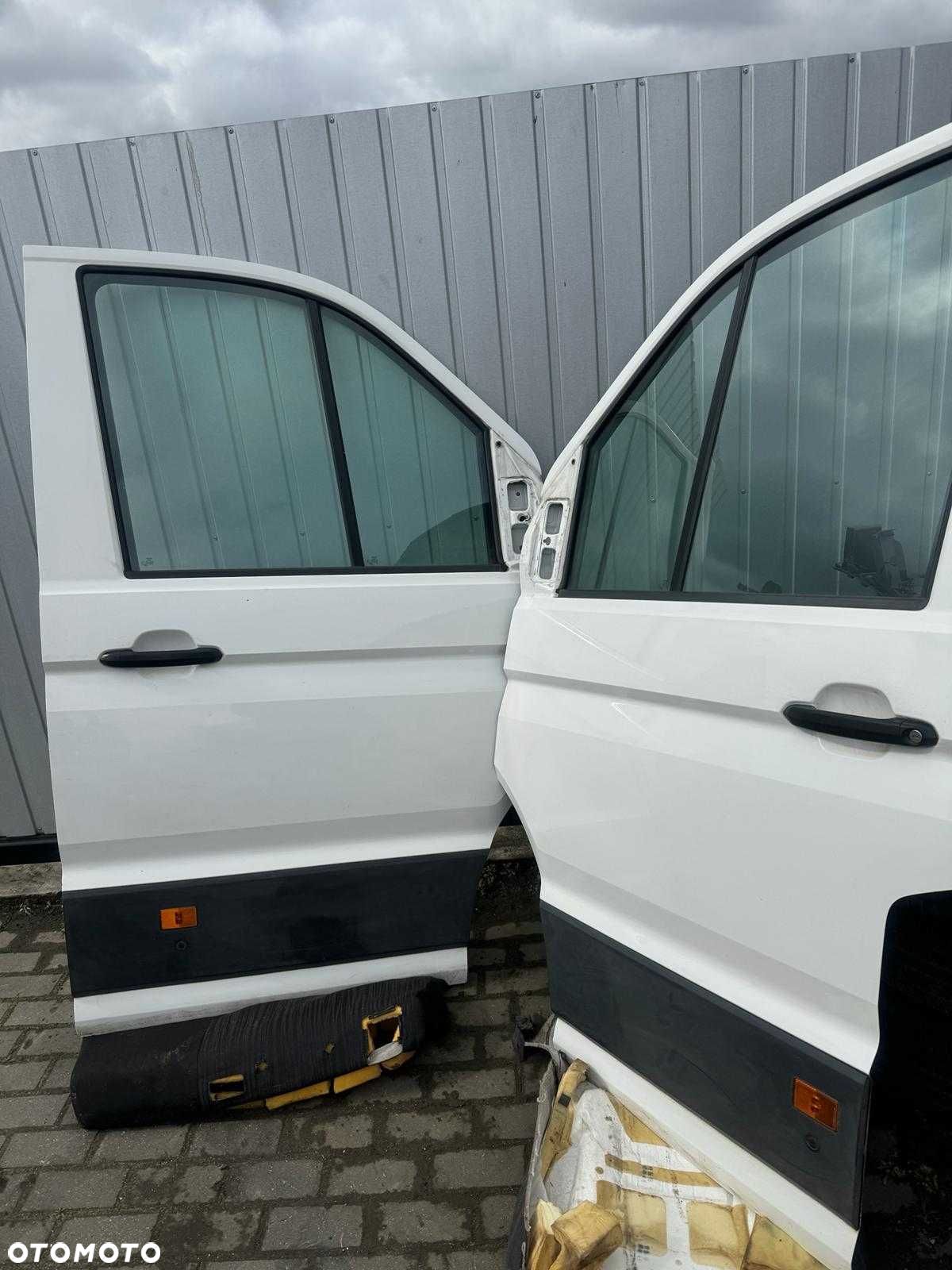 Drzwi Volkswagen Crafter przednie europa kompletne - 1