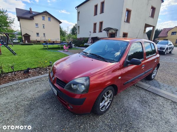 Renault Clio - 1