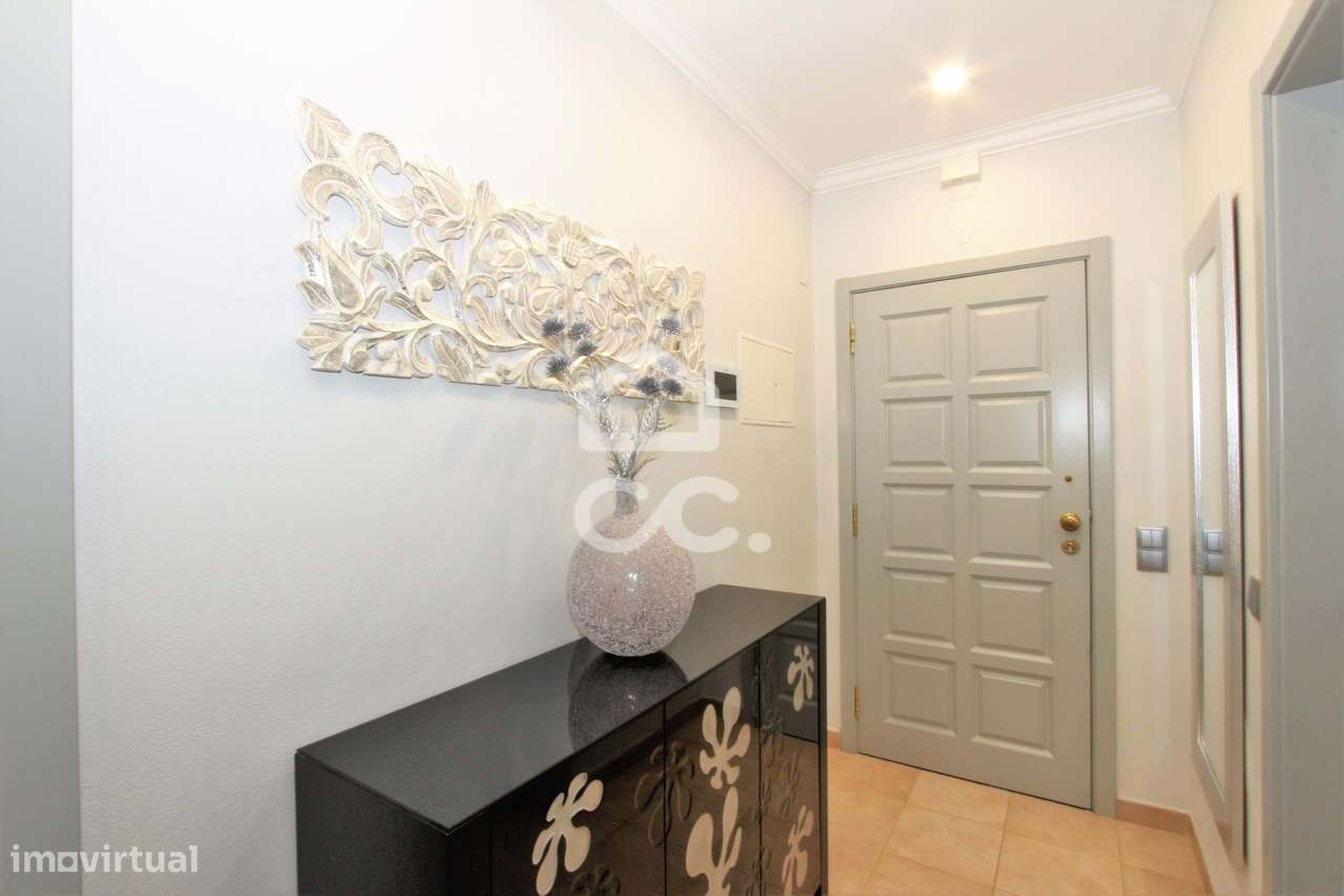 Venda com reserva de usufruto vitalício - Moradia T3 com piscina em Ar-19