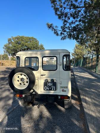 Toyota BJ 40 - 4