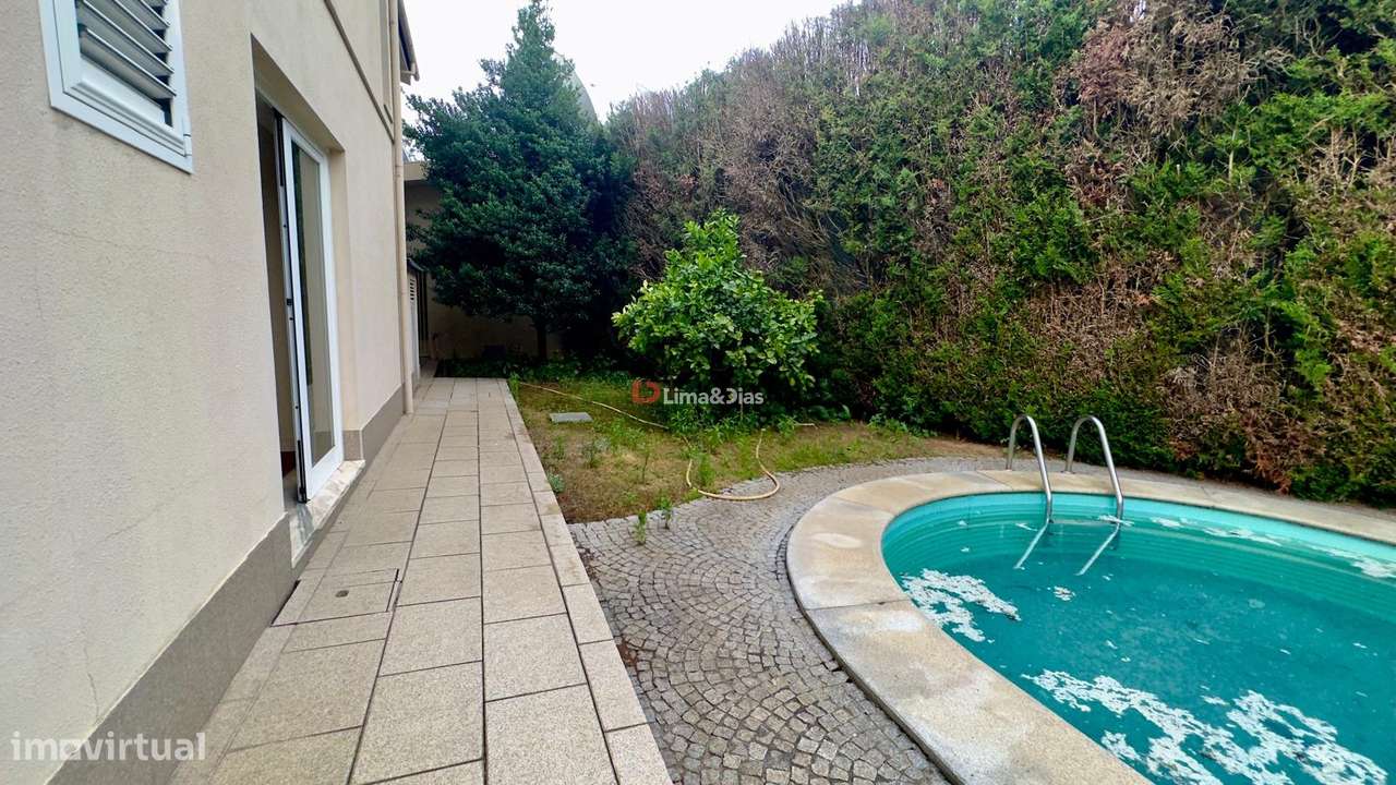 Moradia Isolada T4 Venda em Santa Maria da Feira, Travanca, Sanfins e-6