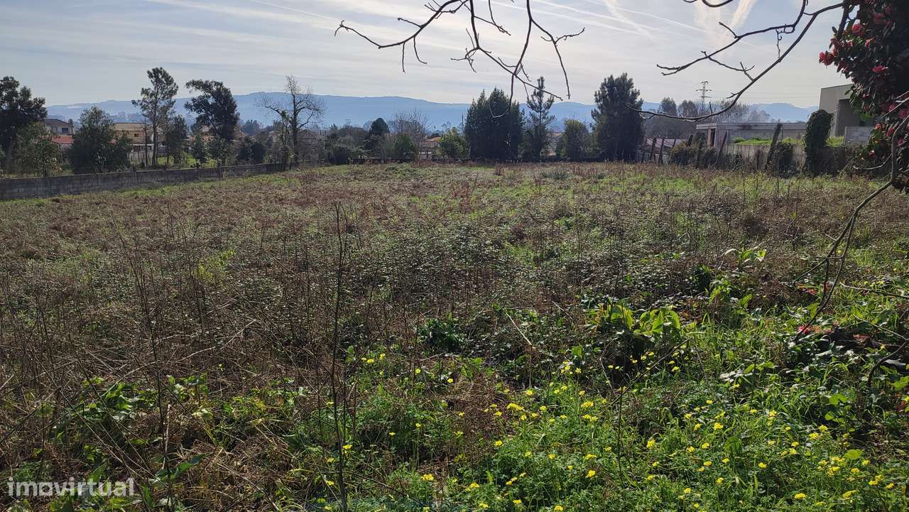 Moradia individual, com terreno, em Rendufe, Amares-48