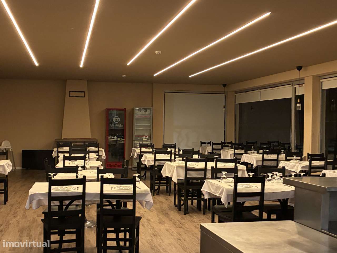 Loja, 300 m², S. João da Madeira - Grande imagem: 3/12