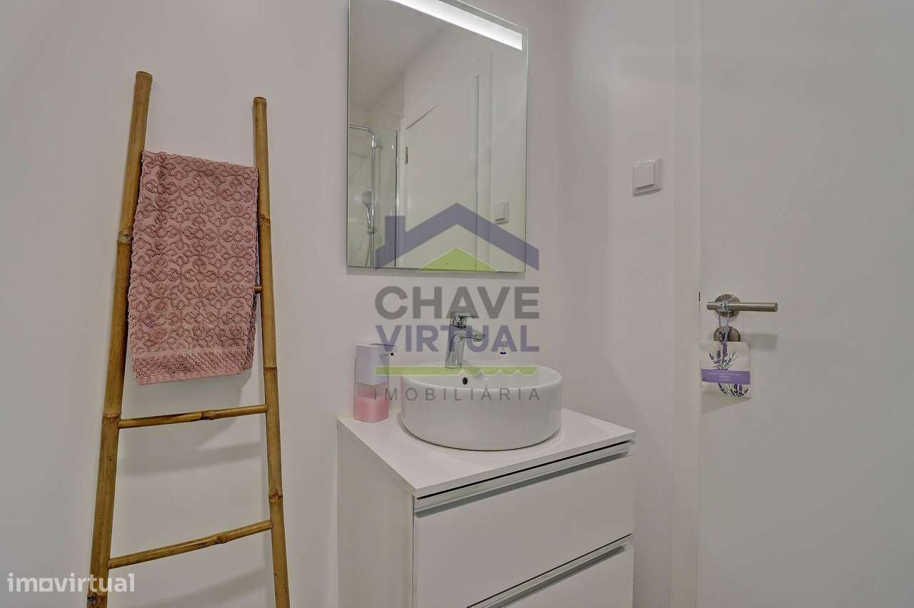 Excelente Apartamento T3 com Garagem - Centro Bombarral-20