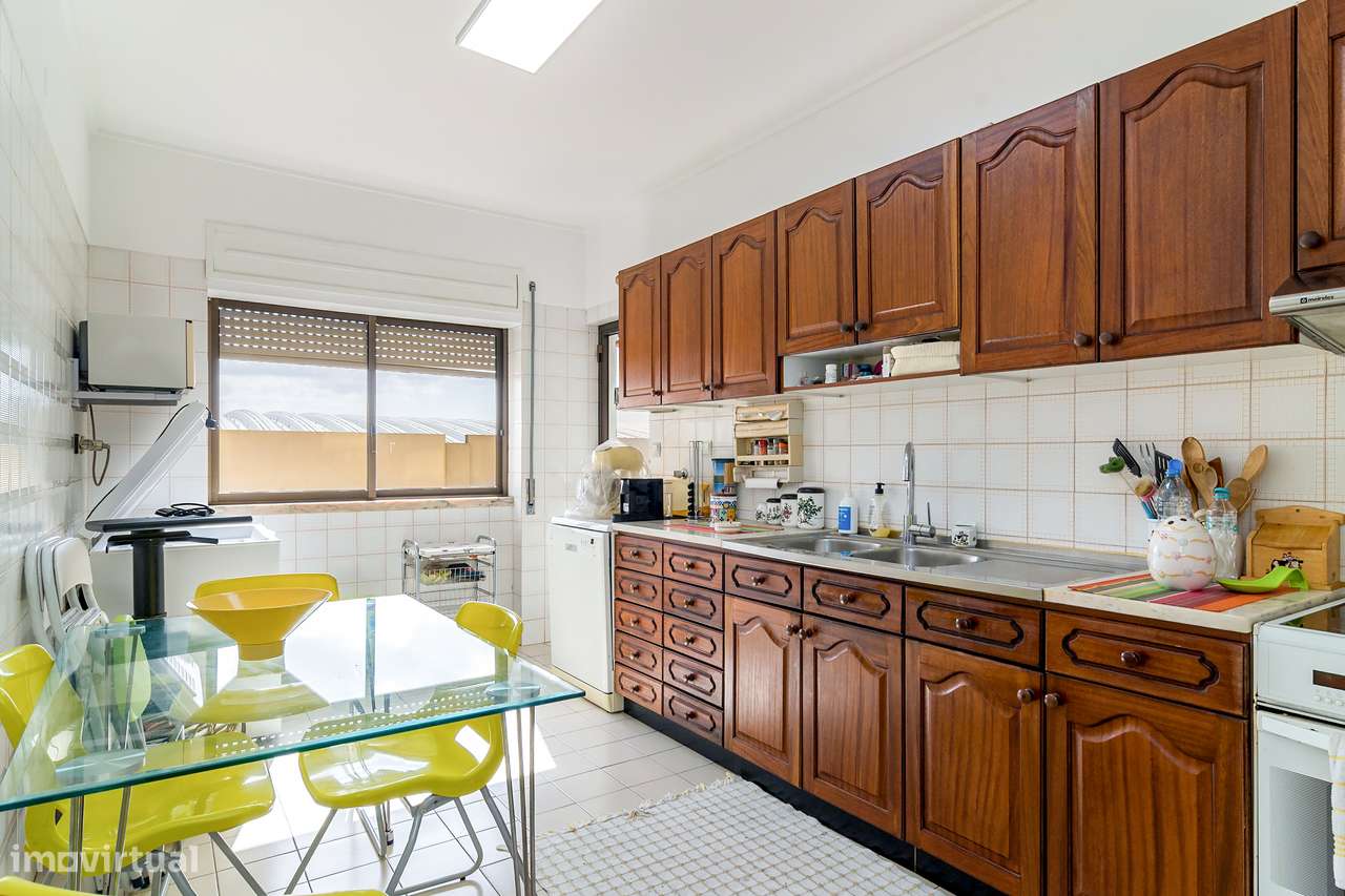 Apartamento T2, Pragal - Grande imagem: 5/15