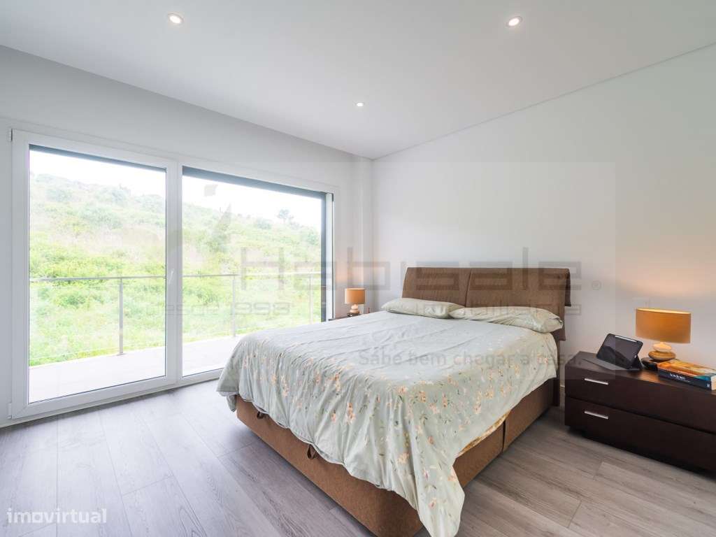 Moradia T4+1 moderna em Vale Grande, Odivelas-28