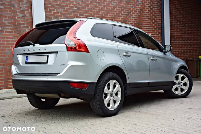 Volvo XC 60 - 8