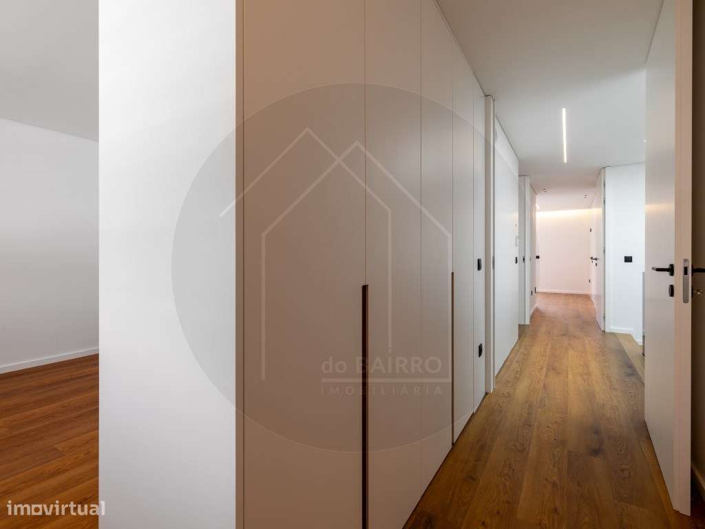 Moradia T4 com Piscina, design moderno, em Vila Nova de Gaia-13