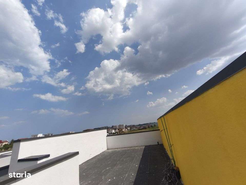 Vila moderna de vanzare strada M16 Mamaia Sat-4