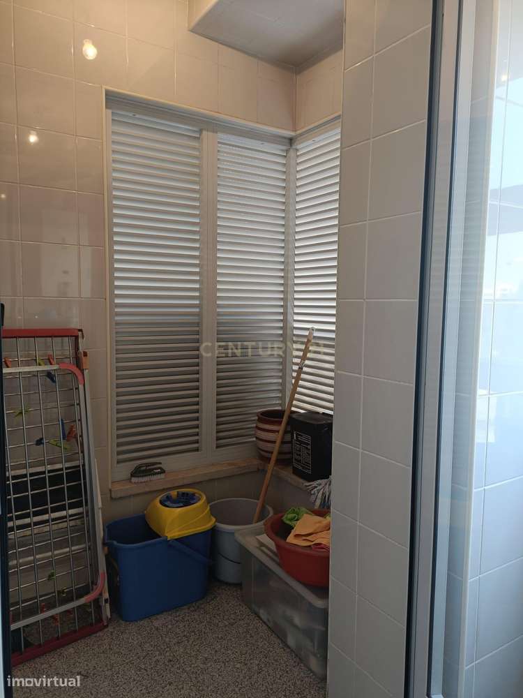 Apartamento T3 moderno junto ao Parque das Conchas-26