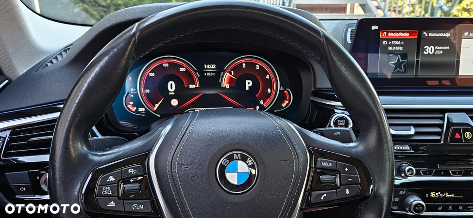 BMW Seria 5 520d - 31