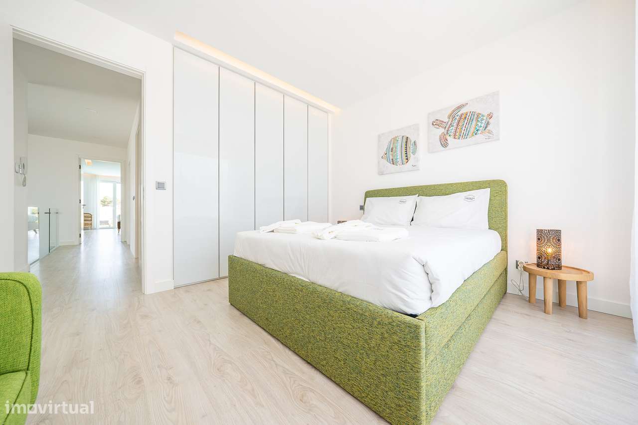 Moradia T3 com piscina, garagem na Aroeira-26