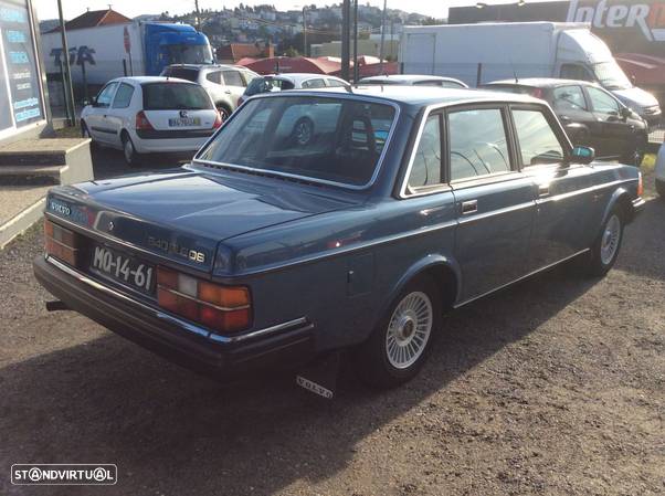 Volvo 244 - 13