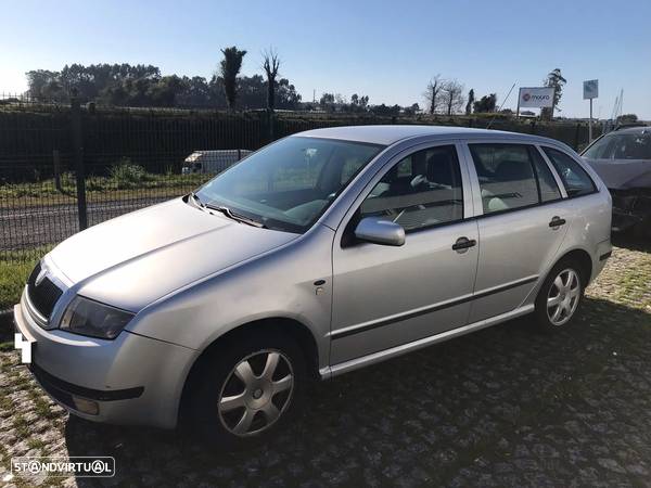 Skoda Fabia Break 1.4 2001 - Para Peças - 6