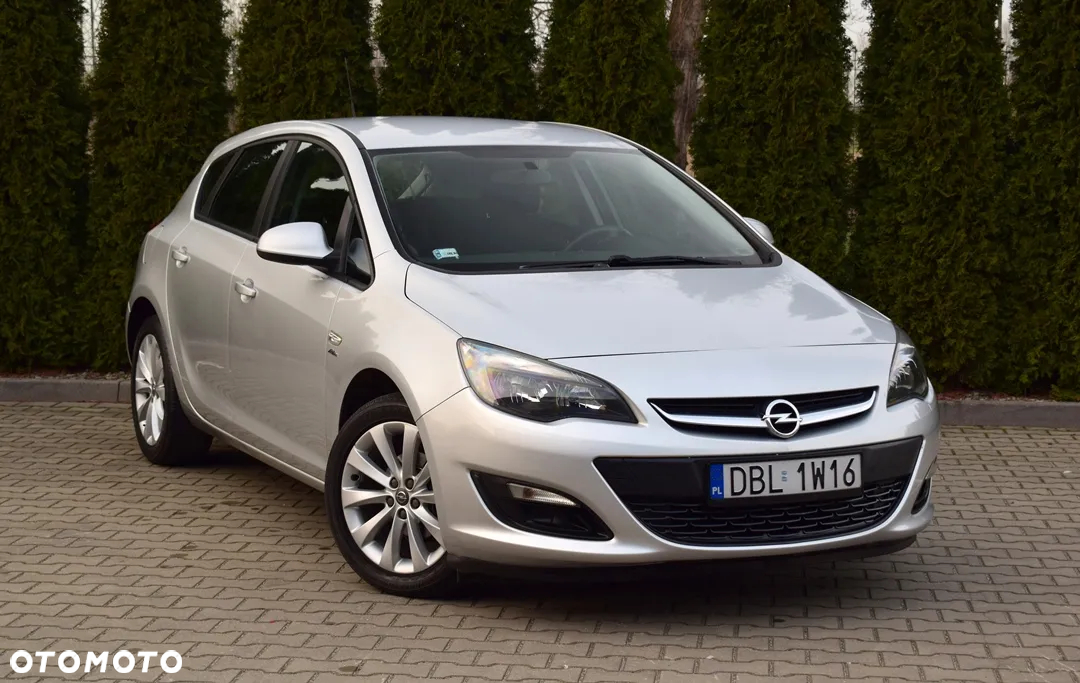 Opel Astra IV 1.4 T Active - 2