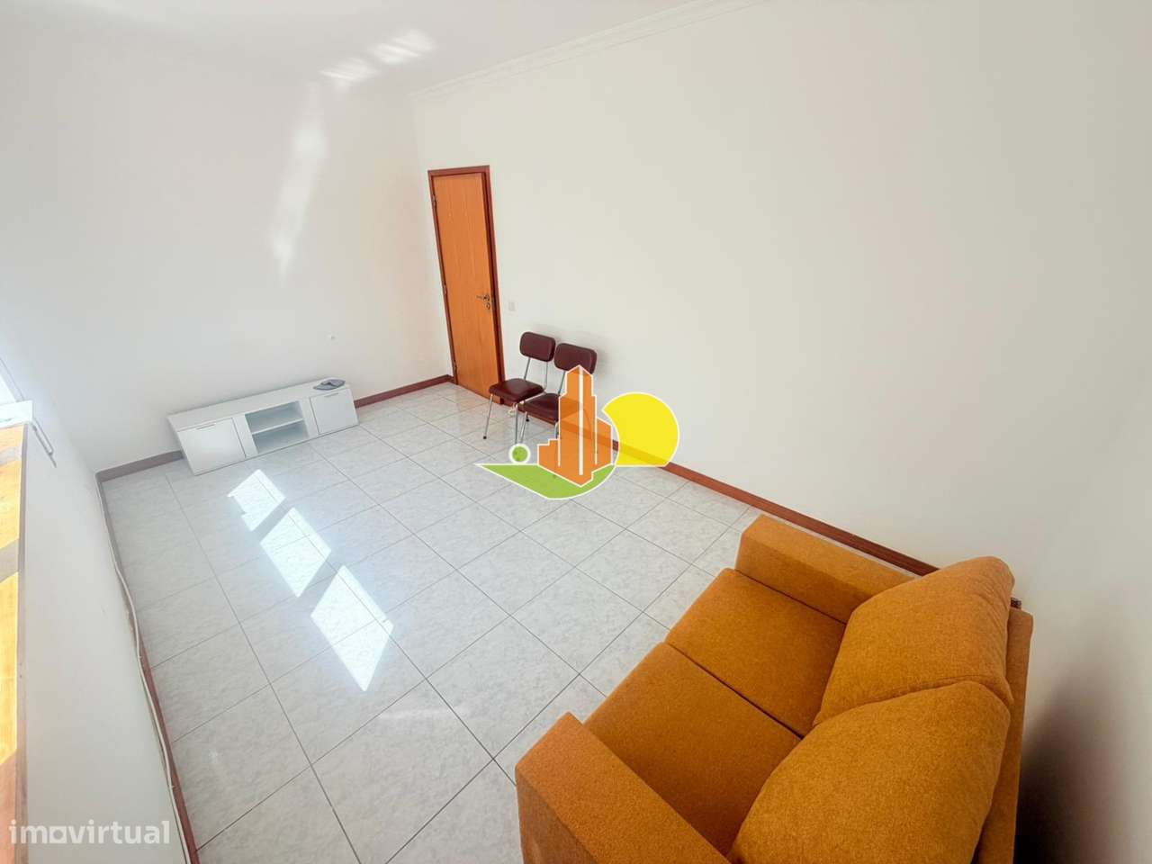 T0 com parqueamento-13