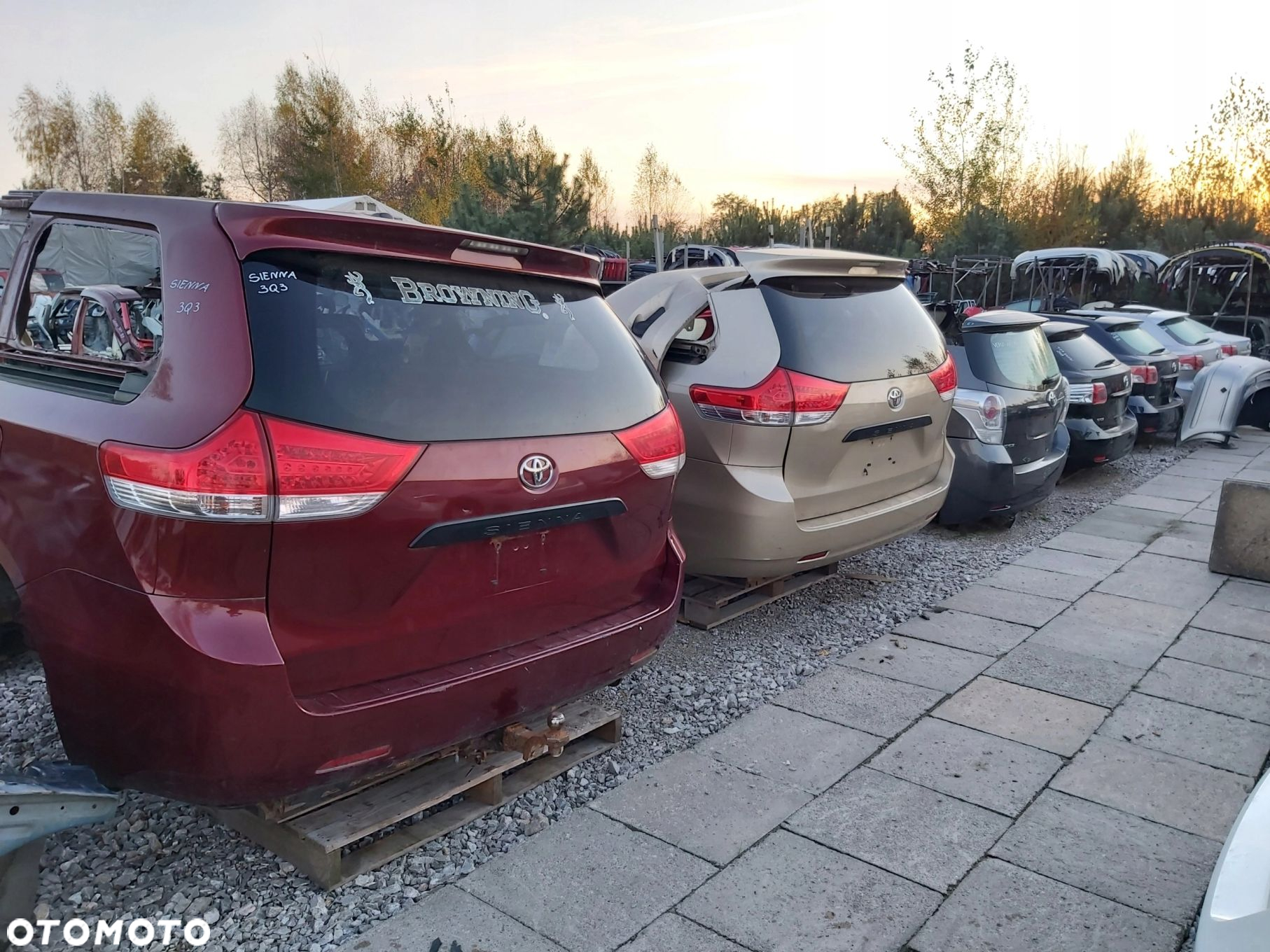 TOYOTA SIENNA spoiler daszek szyby tył 76085-08010 - 8