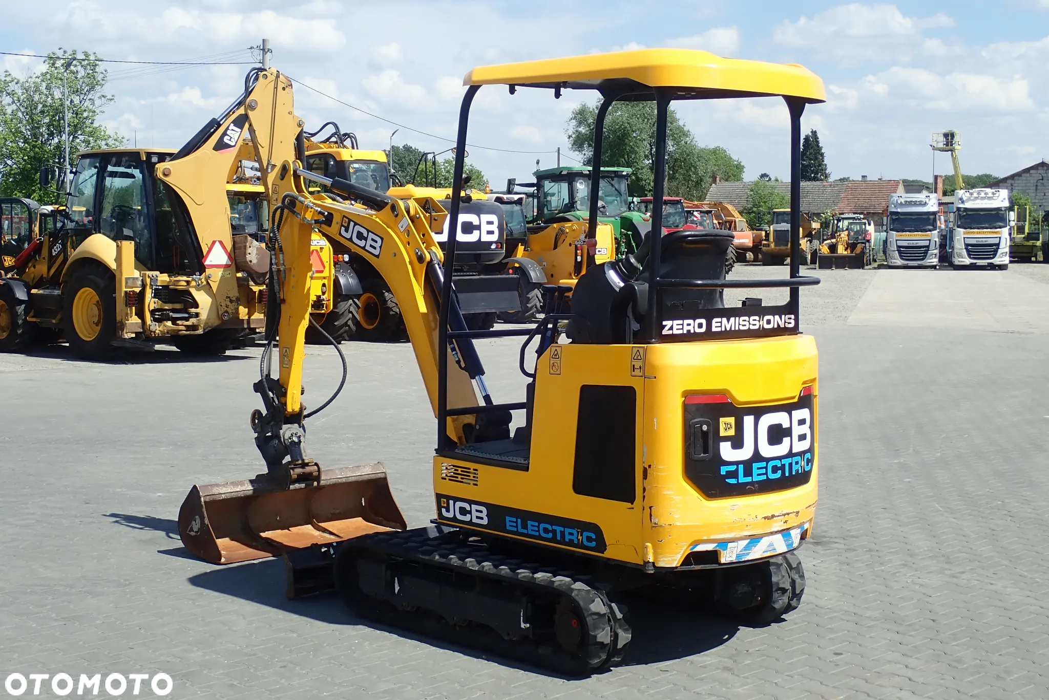 JCB 19C-1 E - 3