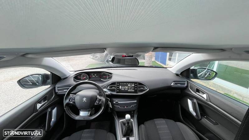 Peugeot 308 1.2 PureTech Allure - 8