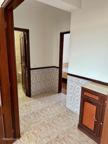Vendo Apartamento T.3 - Com parqueamento a 70 Mts da Praia em Nazaré-17