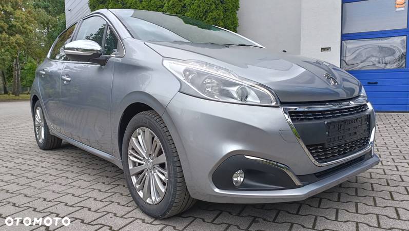 Peugeot 208 PureTech 110 Stop & Start Allure - 3