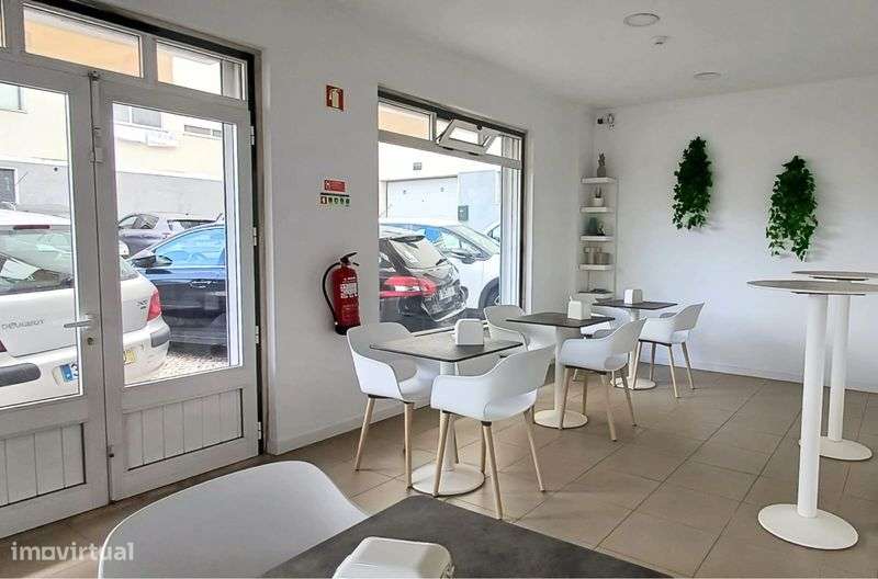 Trespasse de Pastelaria – Remodelada e Pronta a Trabalhar - Grande imagem: 4/8