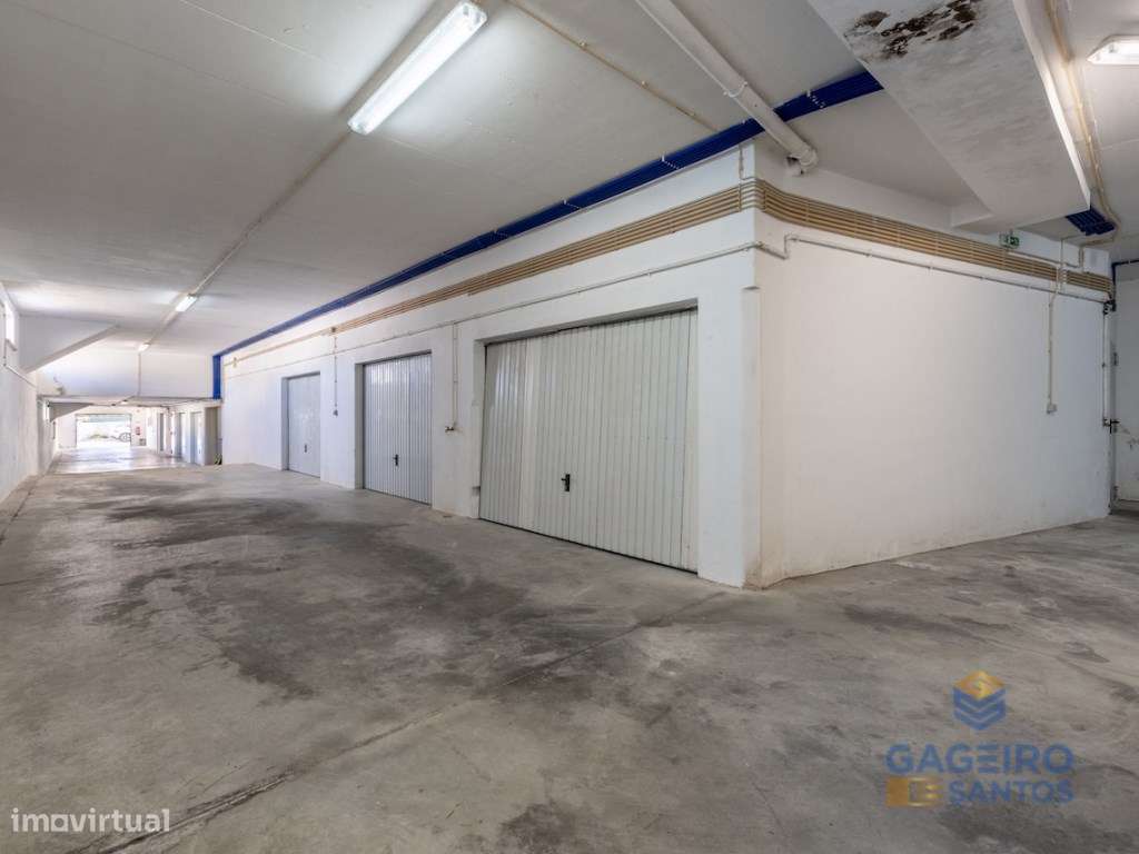 Apartamento T1 com garagem fechada a 950 metros da praia de Salir d...-18