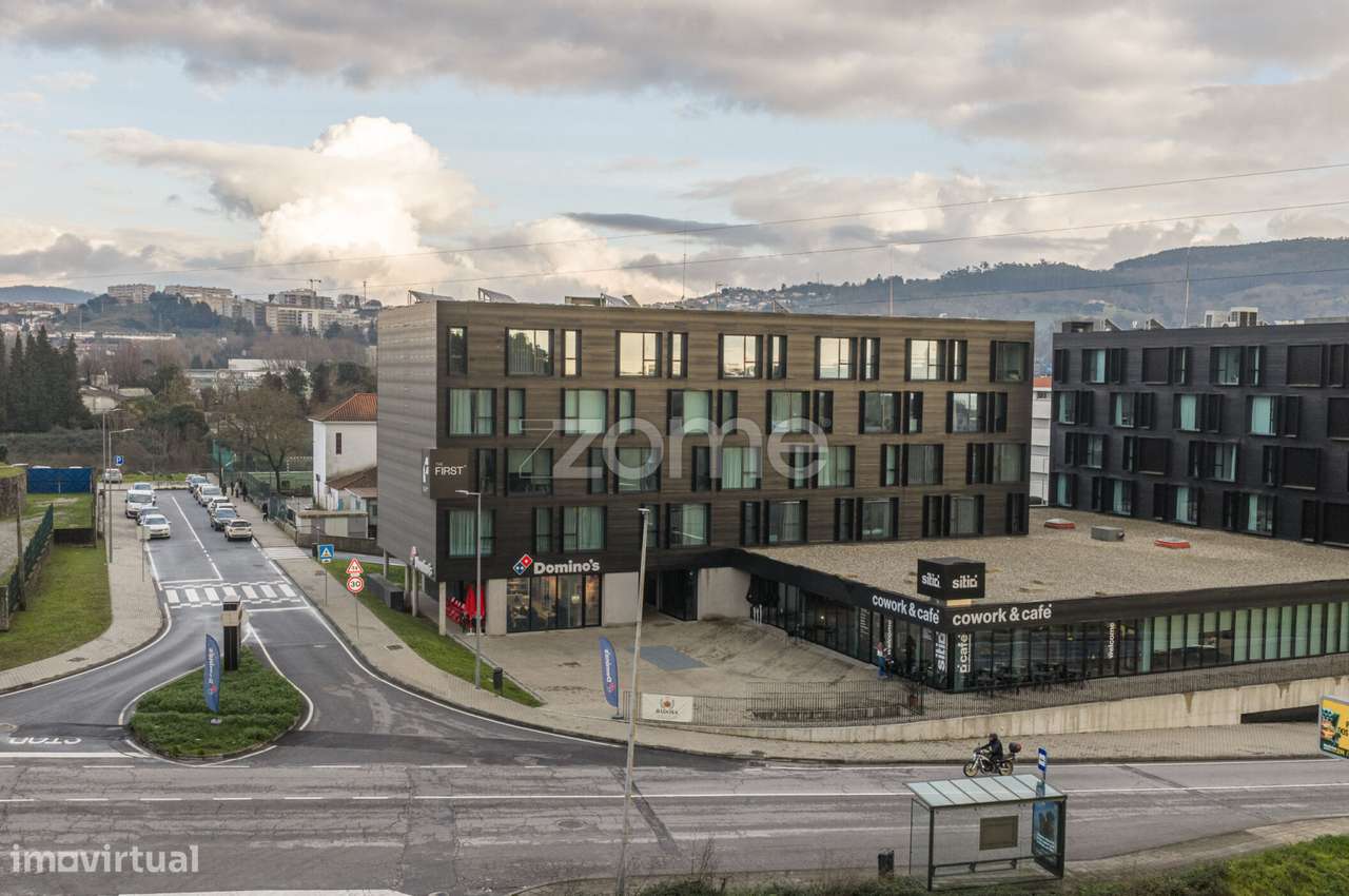 Apartamento T0 junto à Universidade do Minho em Azurém, Guimarães - Grande imagem: 4/21