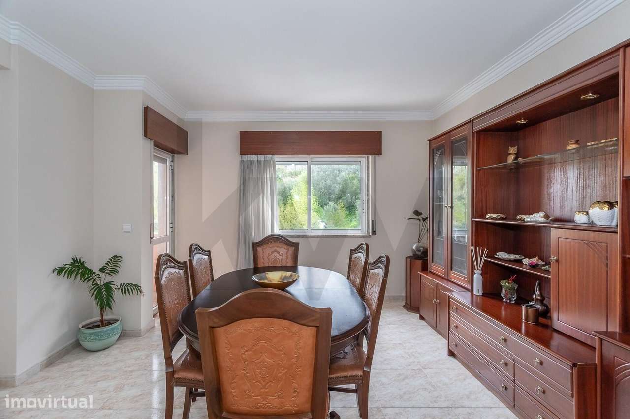 T2 em Queluz | Box | Arrecadação | Varandas - Grande imagem: 5/36