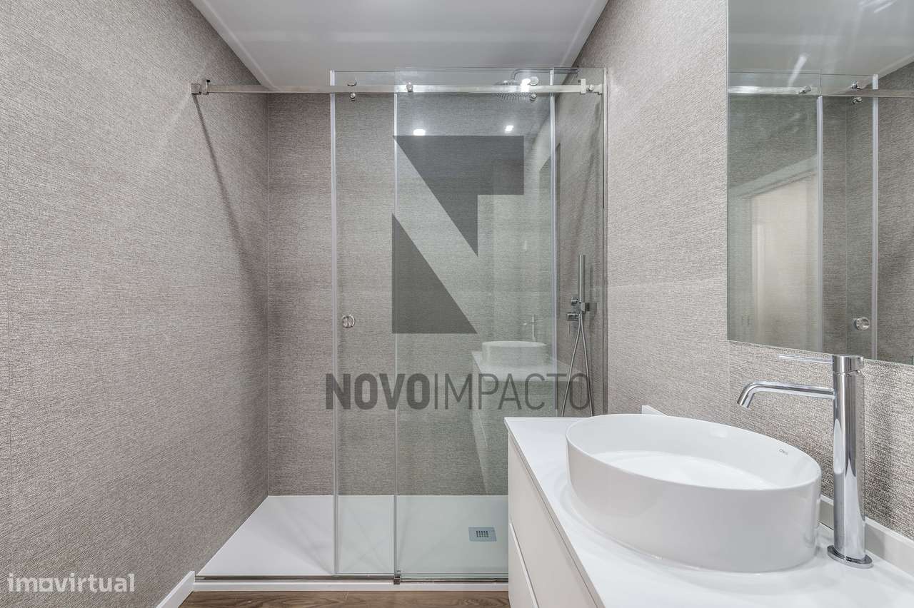 Apartamento T3 de Luxo no Montijo com Varandas e Acabamentos Premium-14