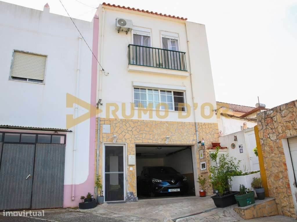 Moradia com Garagem-25